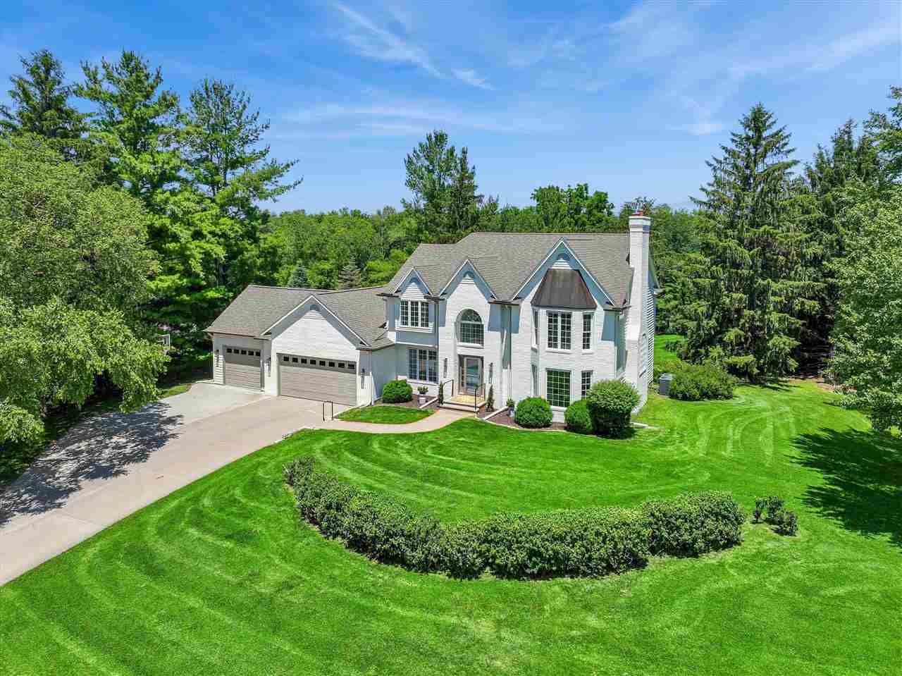 19 Cherry Ln NE