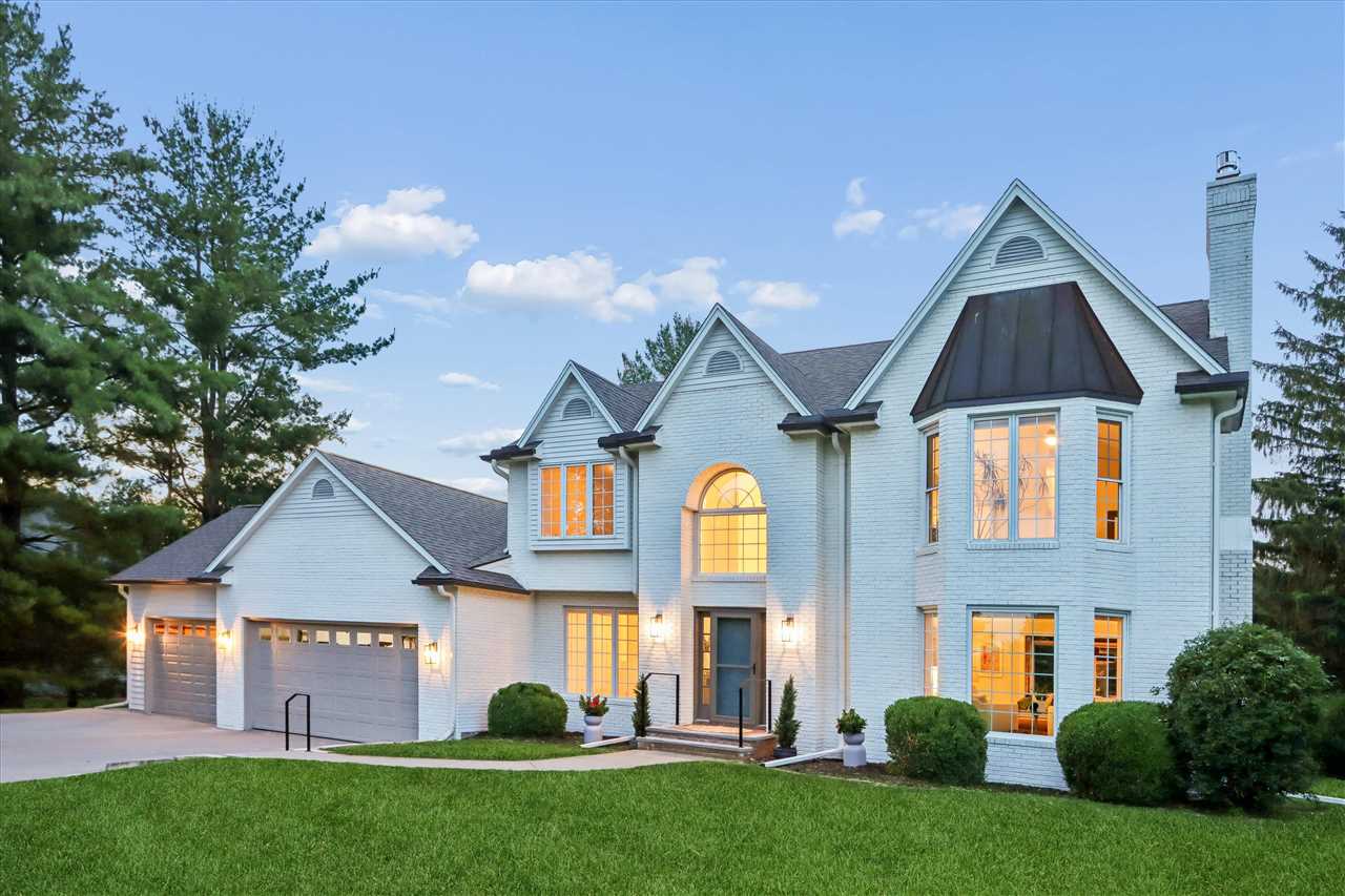 19 Cherry Ln NE