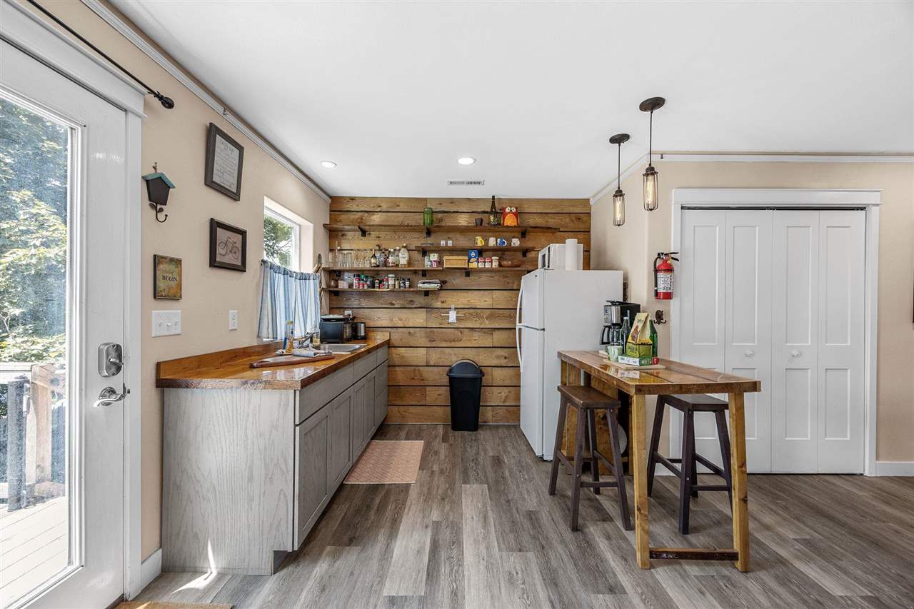 3263 Rohret Rd