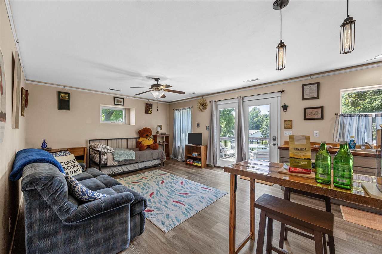 3263 Rohret Rd