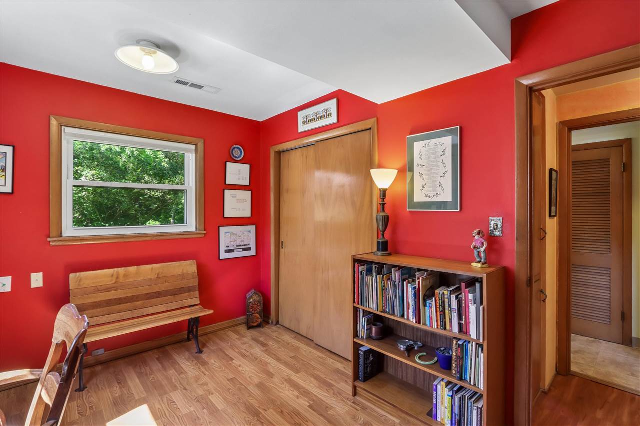 1429 Glendale Rd
