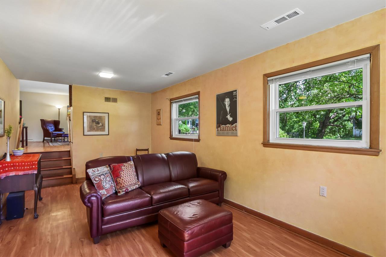 1429 Glendale Rd