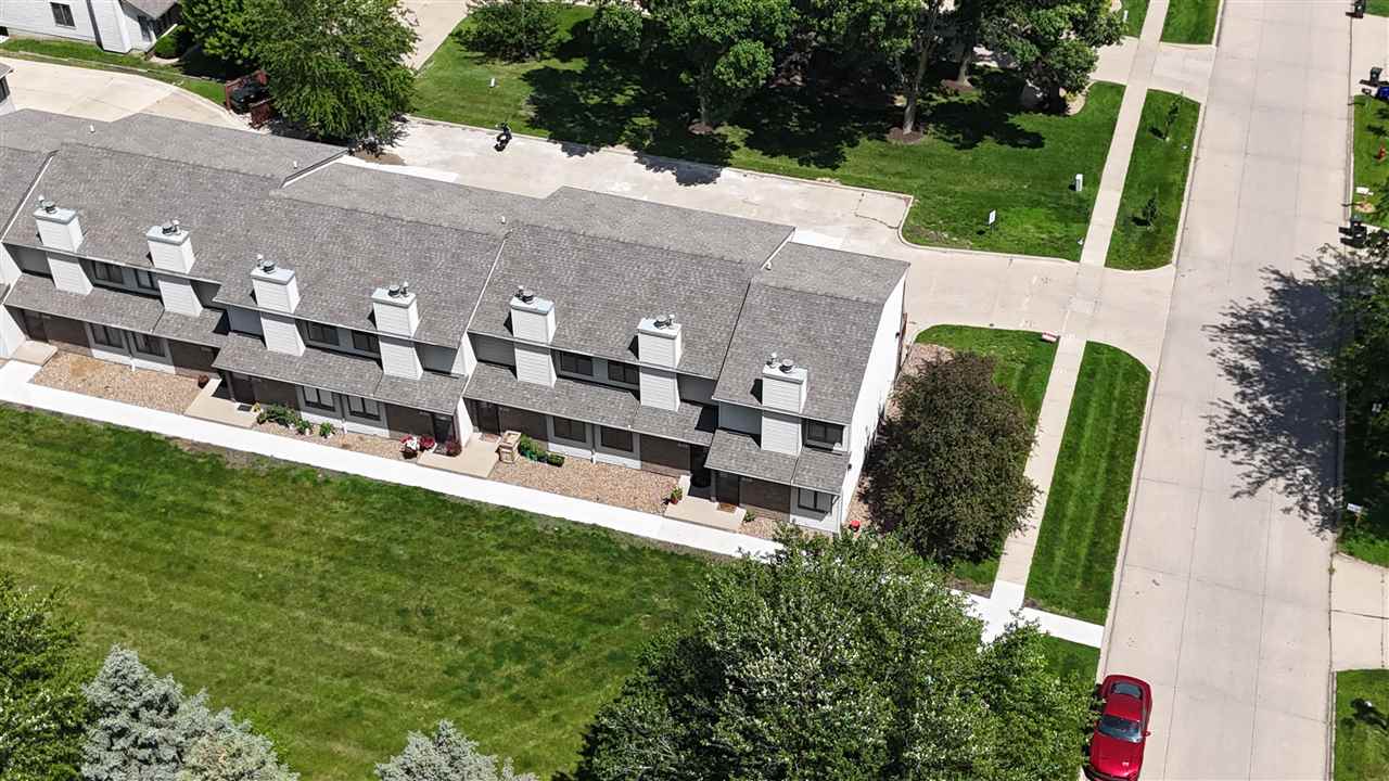 904 West Side Dr