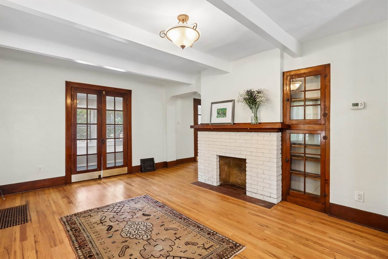 1323 Kirkwood Ave