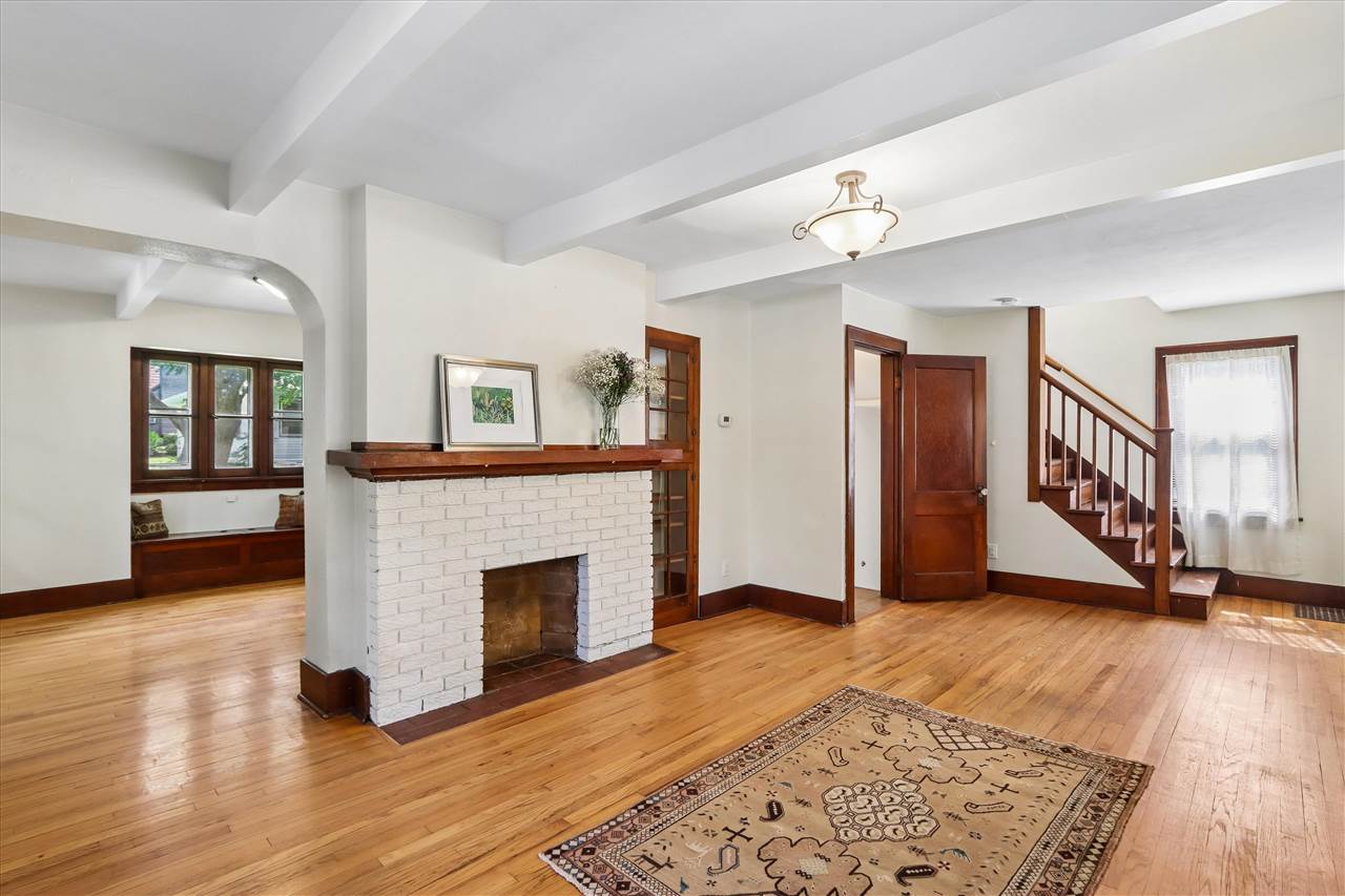 1323 Kirkwood Ave