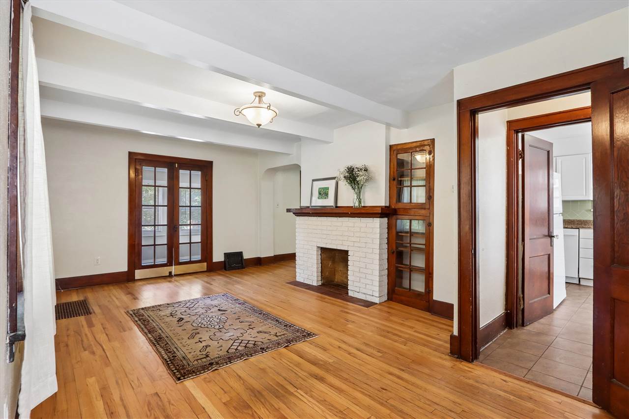 1323 Kirkwood Ave