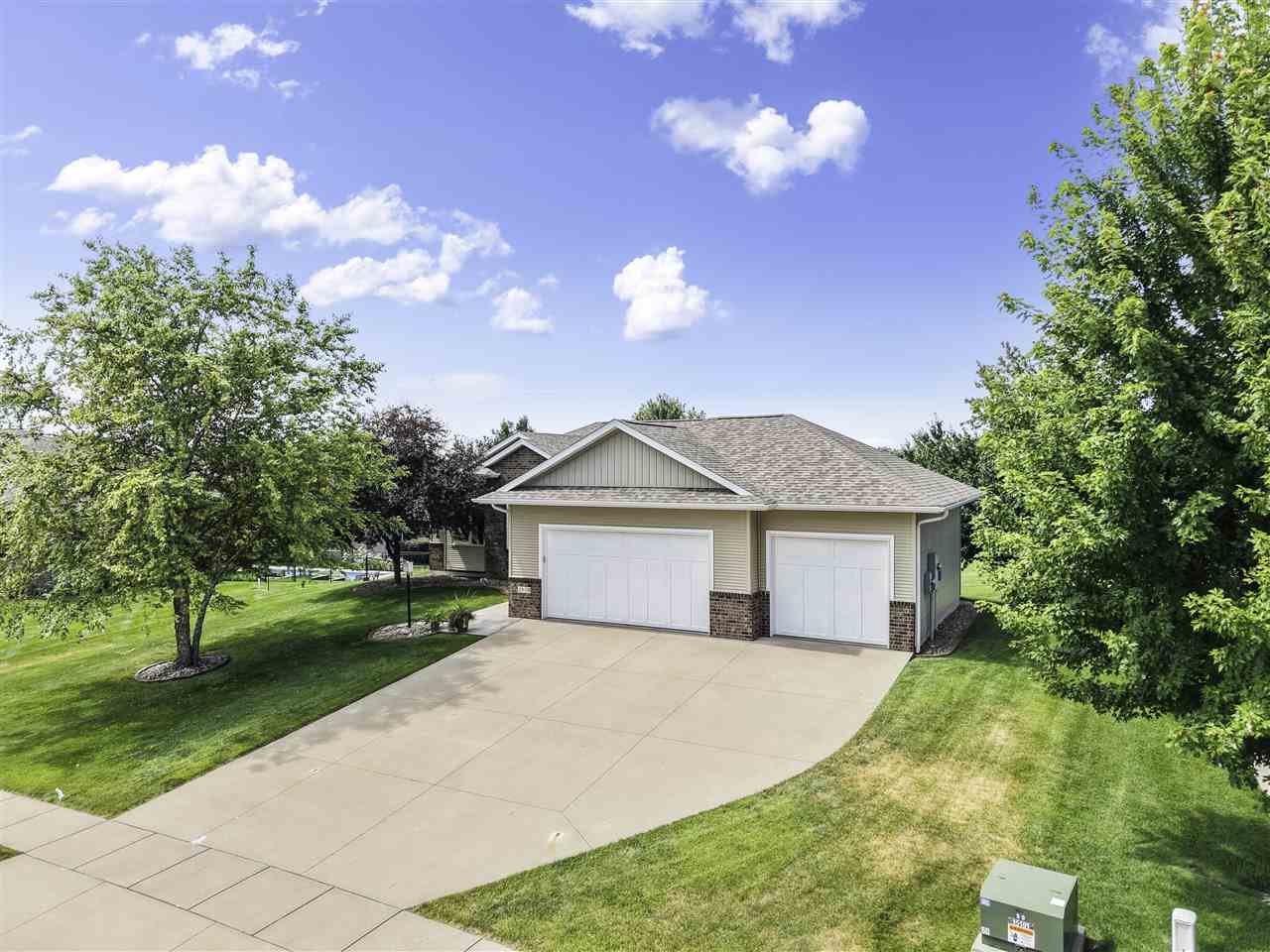 2910 High Bluff Dr