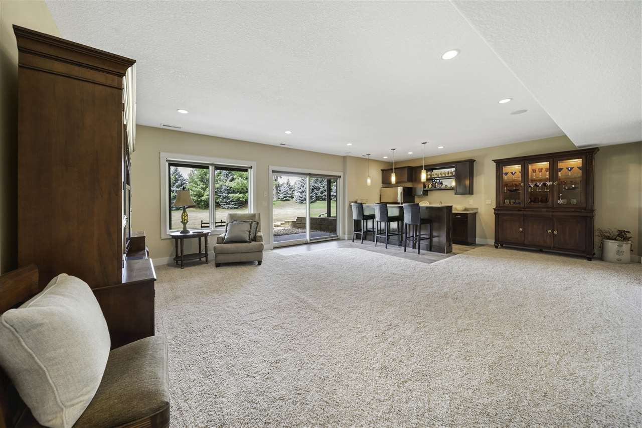 2910 High Bluff Dr