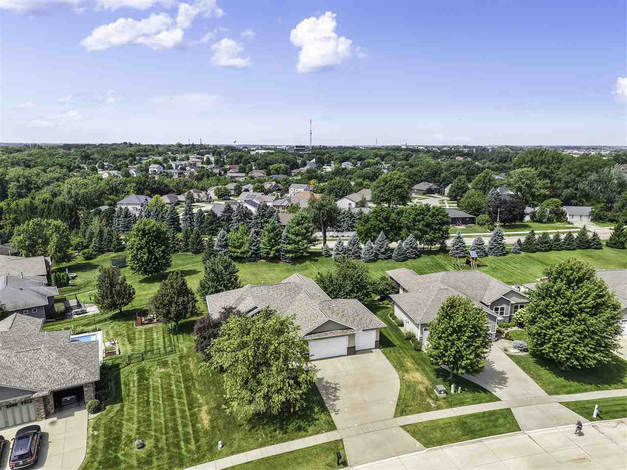2910 High Bluff Dr