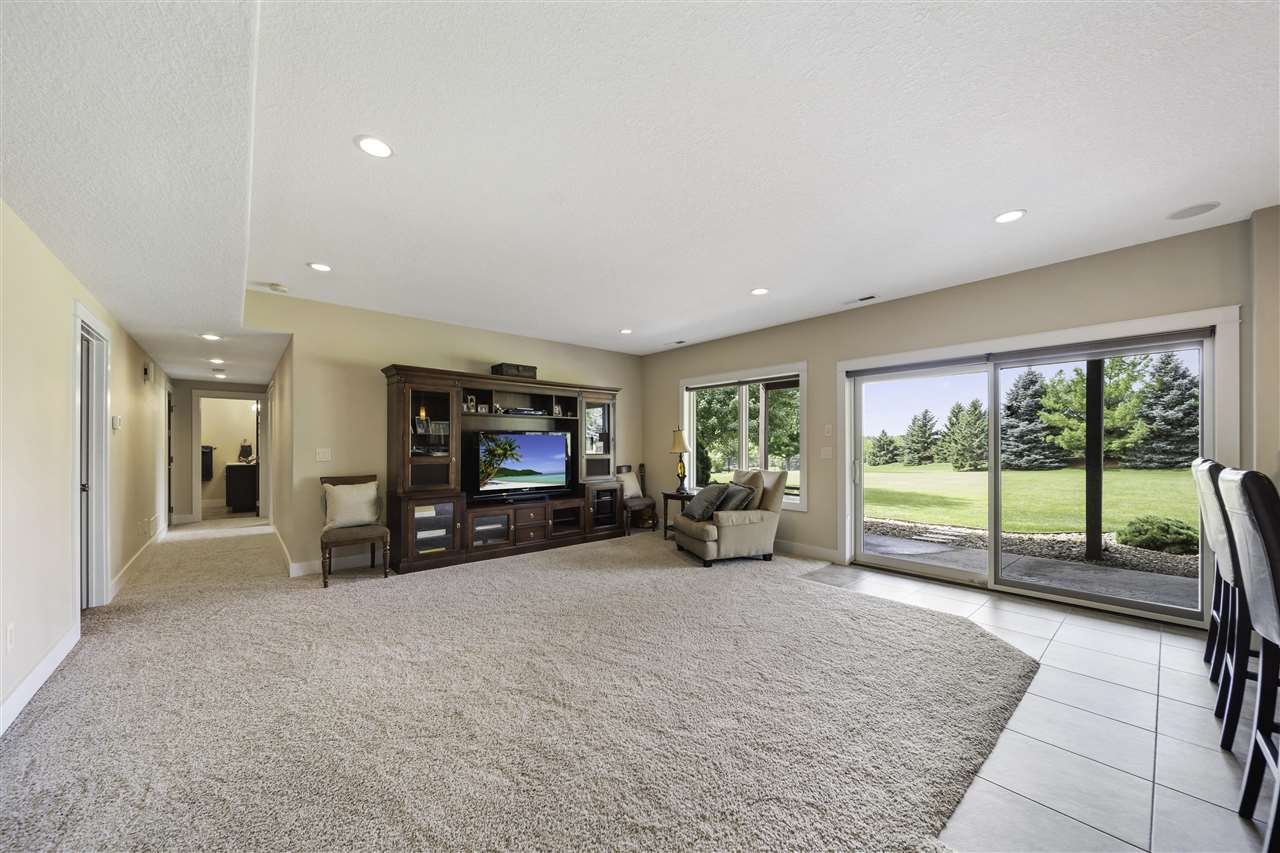2910 High Bluff Dr