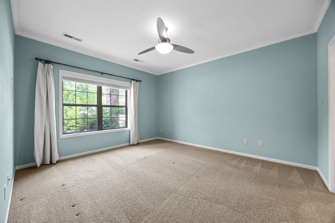 852 Foster Rd