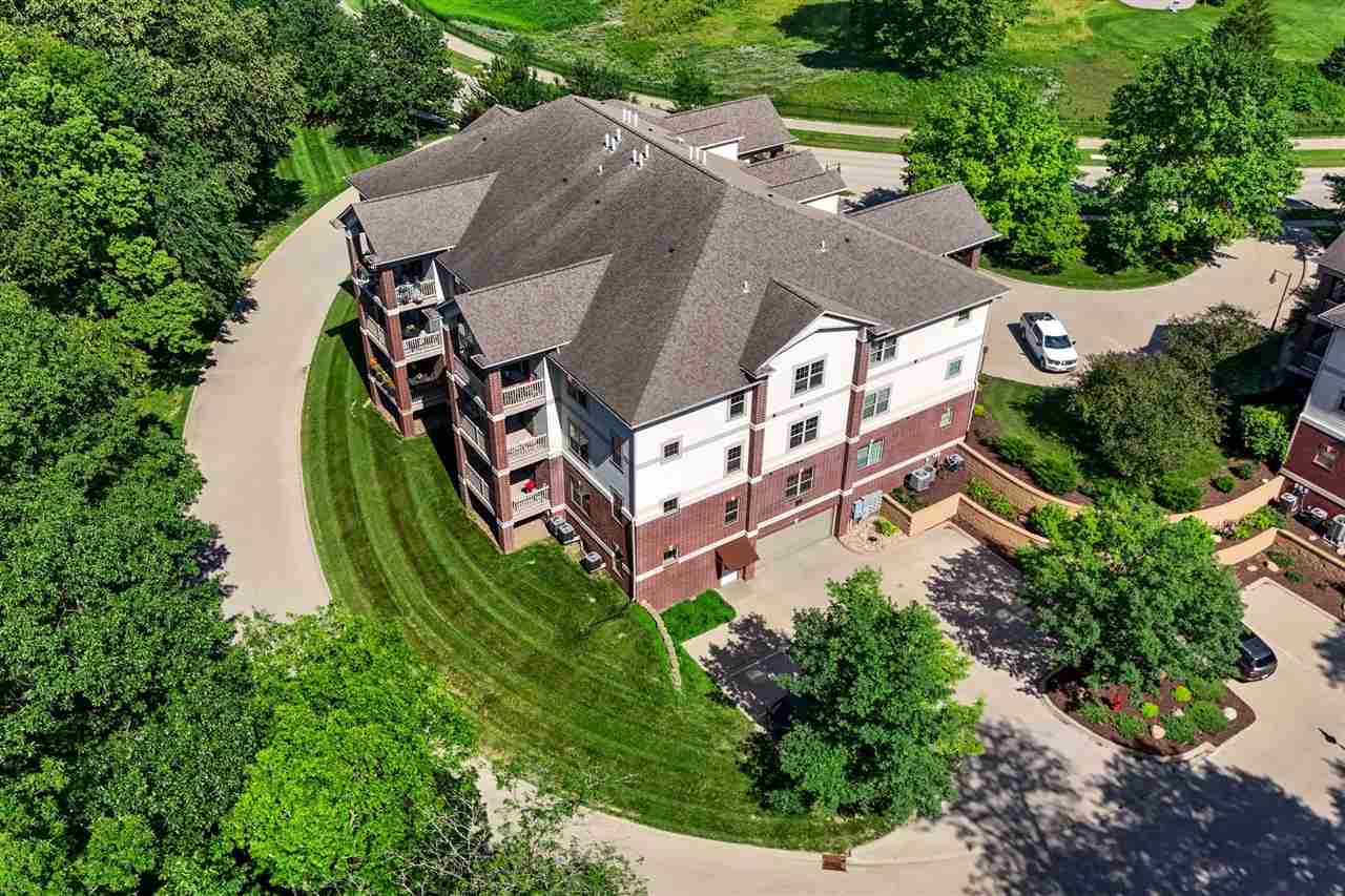 852 Foster Rd