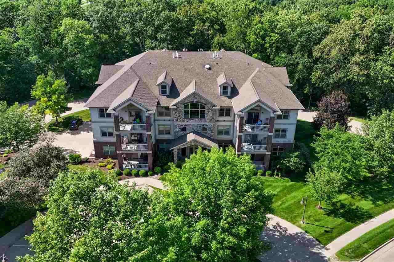 852 Foster Rd