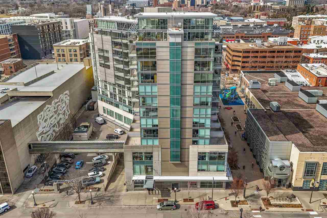 221 E College St Unit: 1206