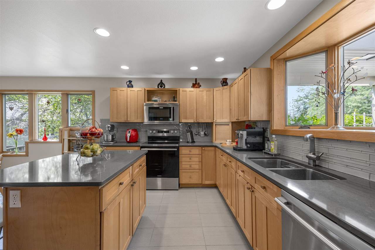 1902 Woodberry Ct