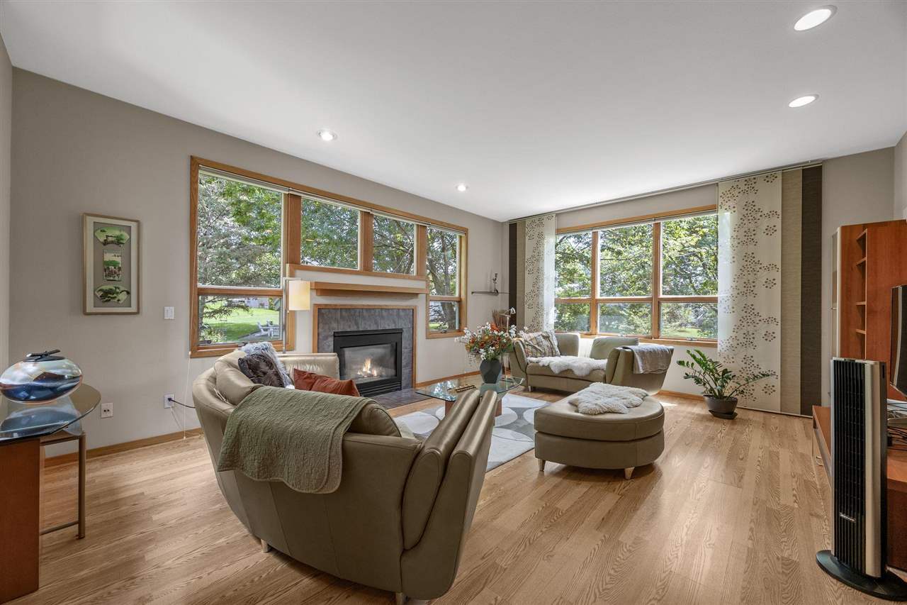1902 Woodberry Ct