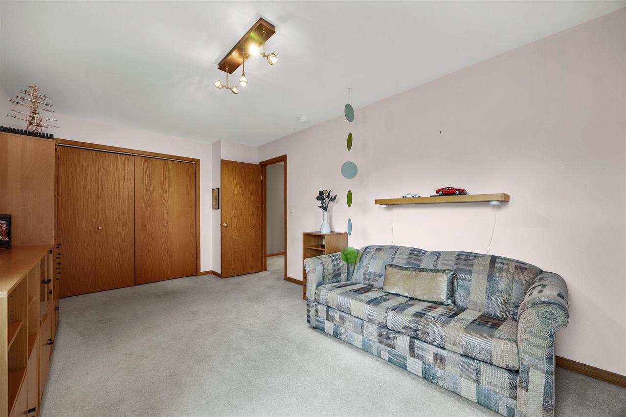 1902 Woodberry Ct