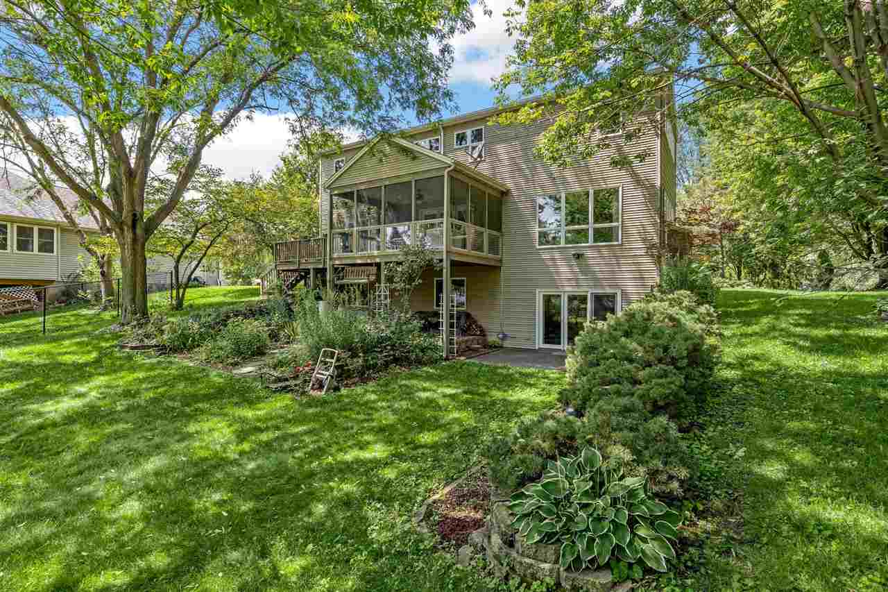 1902 Woodberry Ct