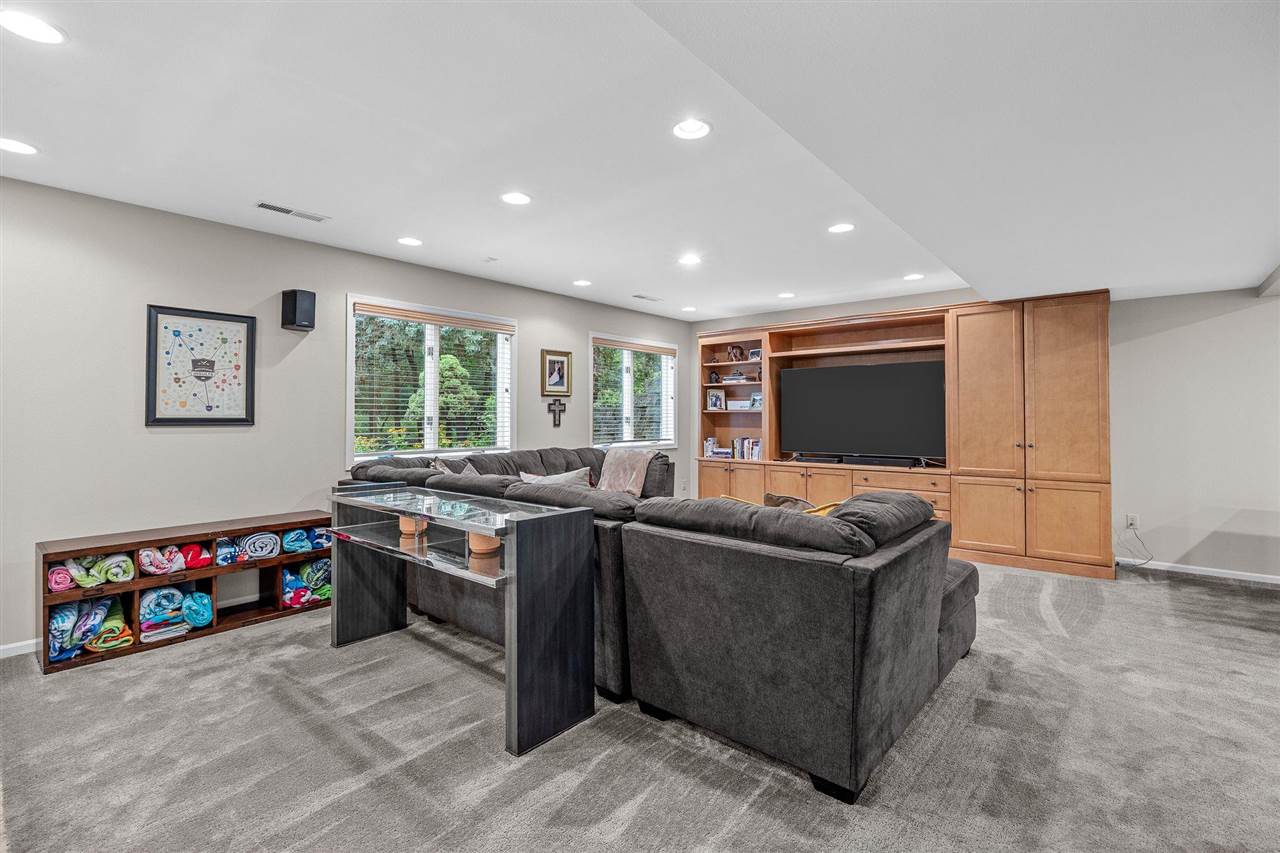 3004 Forest Gate Cir NE