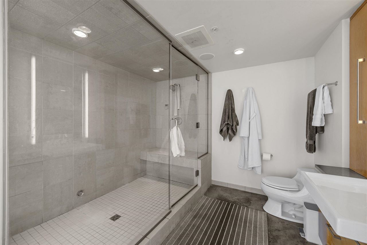 221 E College St Unit: Nos. 1301 +1302