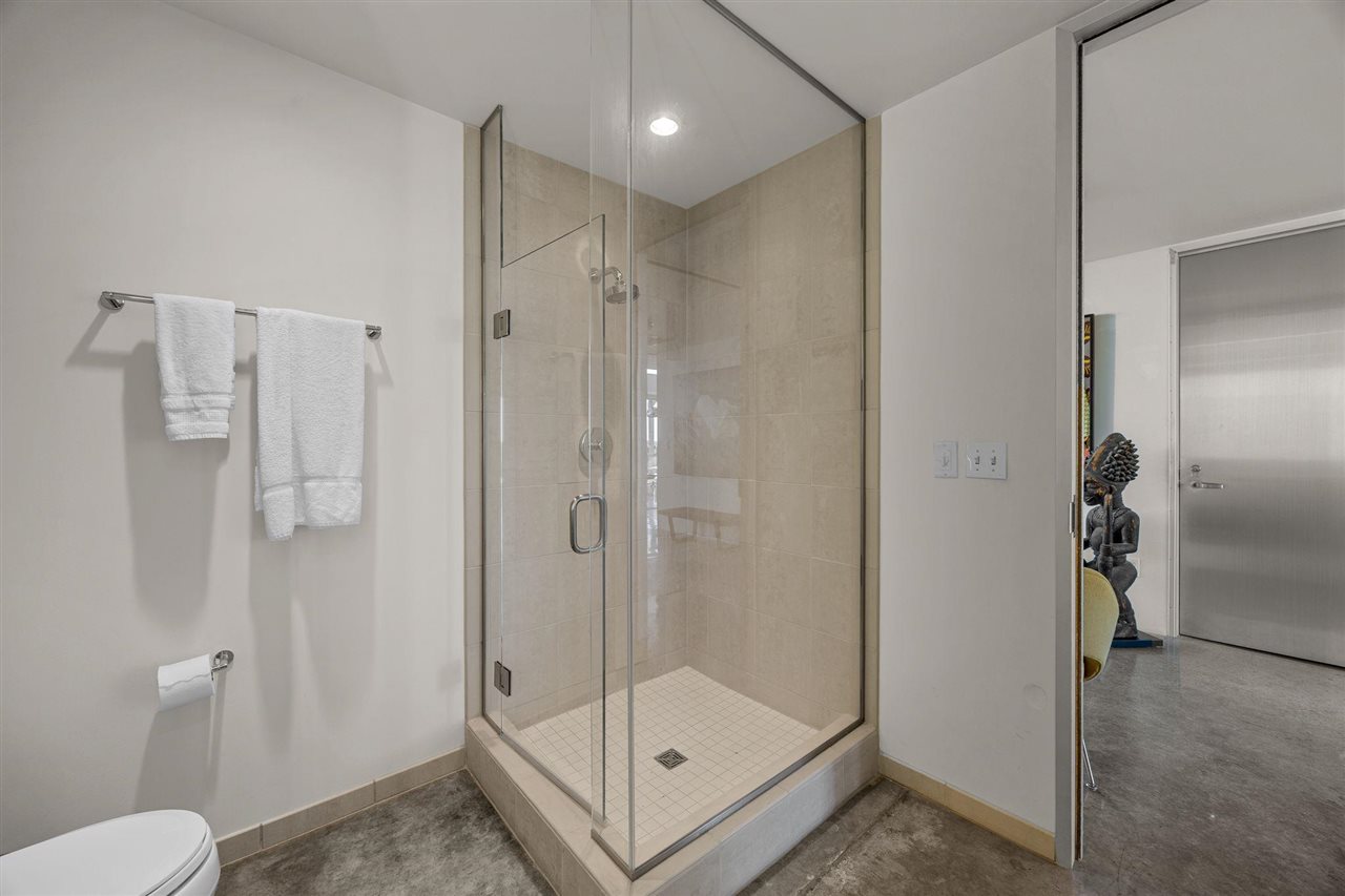 221 E College St Unit: Nos. 1301 +1302