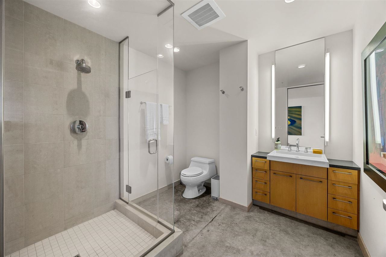 221 E College St Unit: Nos. 1301 +1302