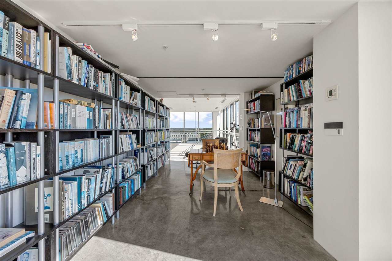 221 E College St Unit: Nos. 1301 +1302