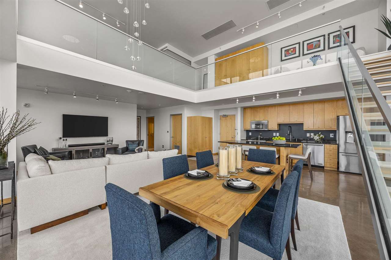 221 E College St Unit: 1206