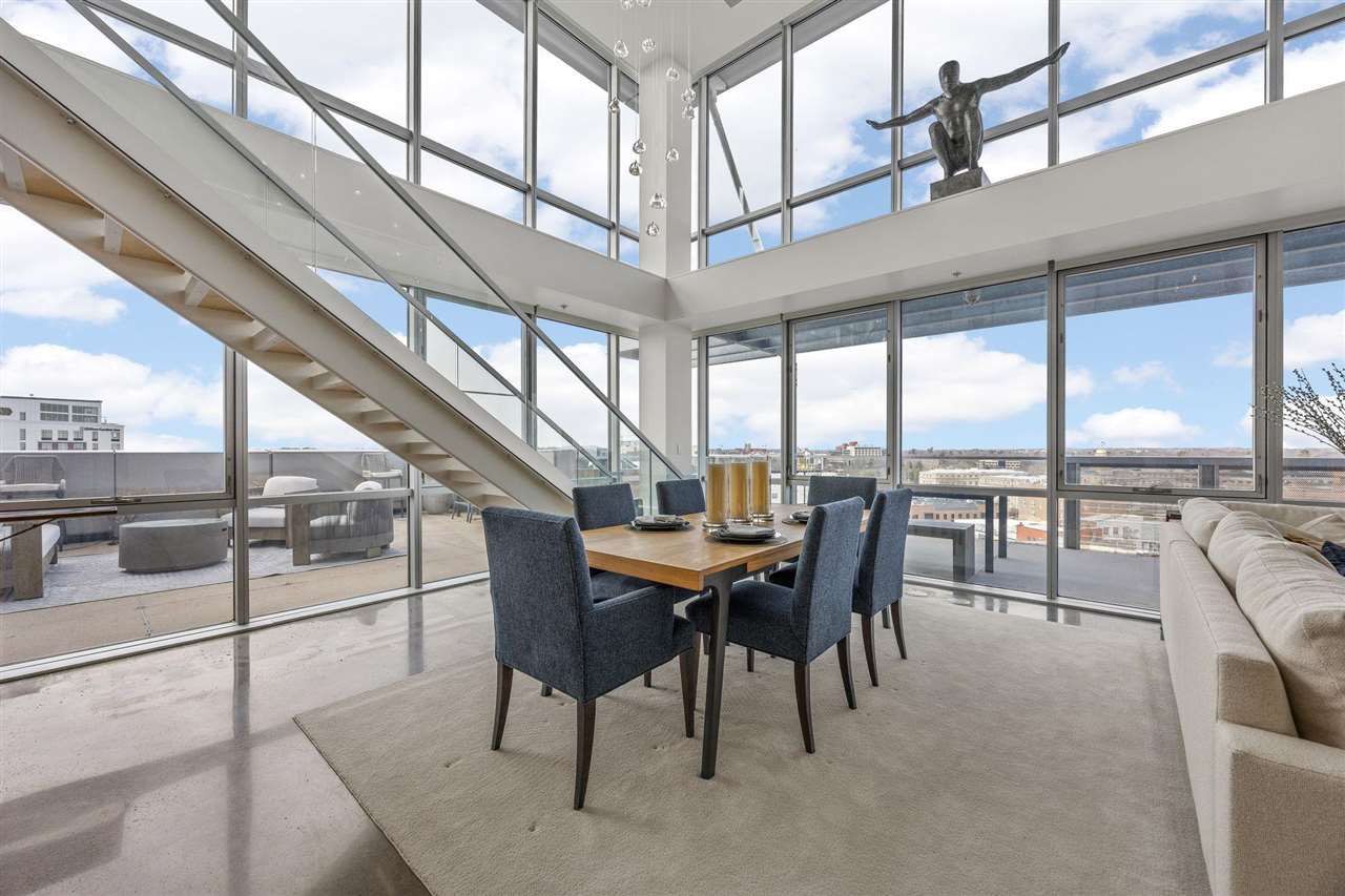 221 E College St Unit: 1206