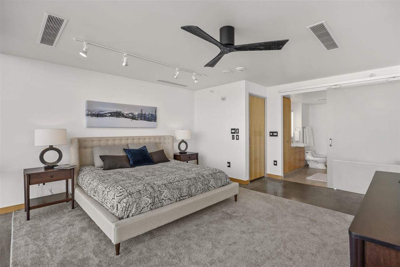 221 E College St Unit: 1206