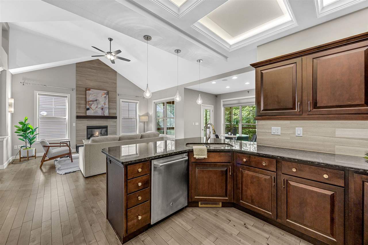 856 Sugar Loaf Circle
