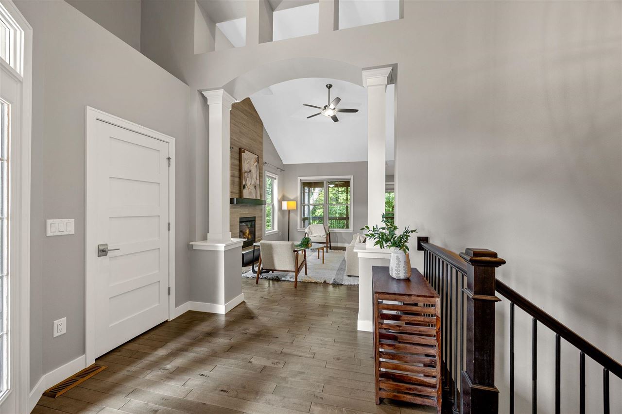 856 Sugar Loaf Circle