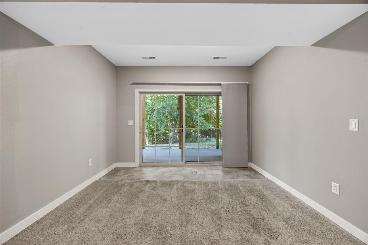 856 Sugar Loaf Circle