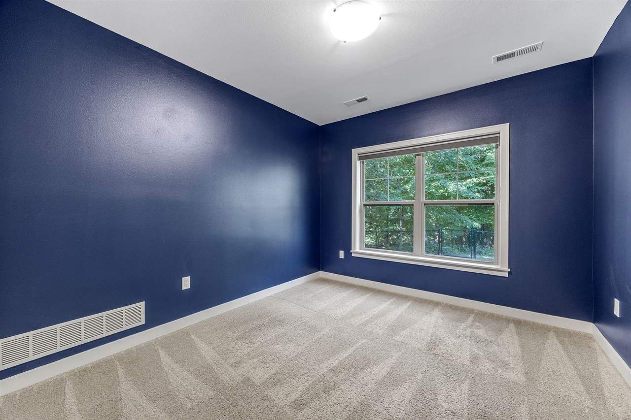 856 Sugar Loaf Circle