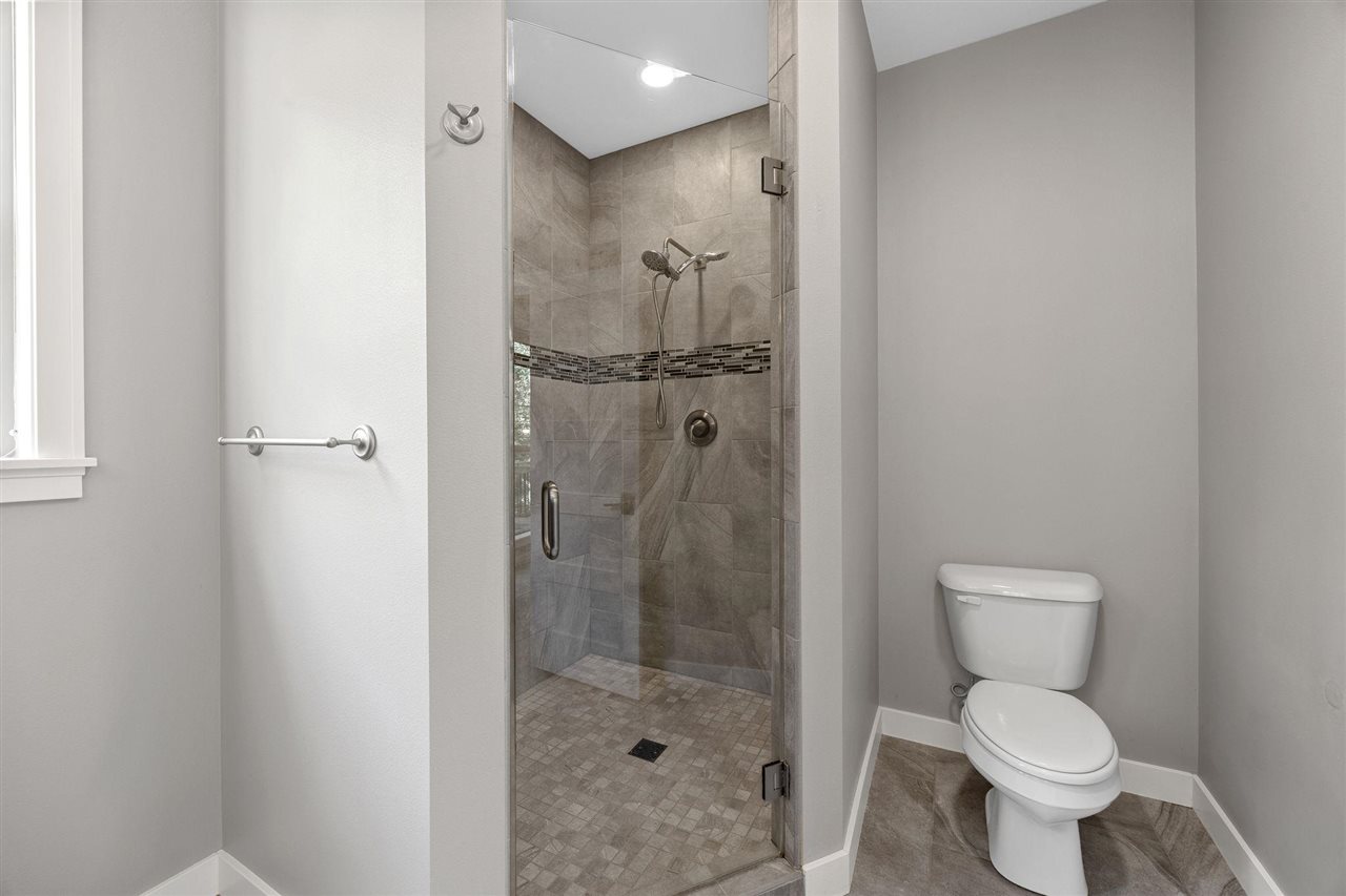 856 Sugar Loaf Circle