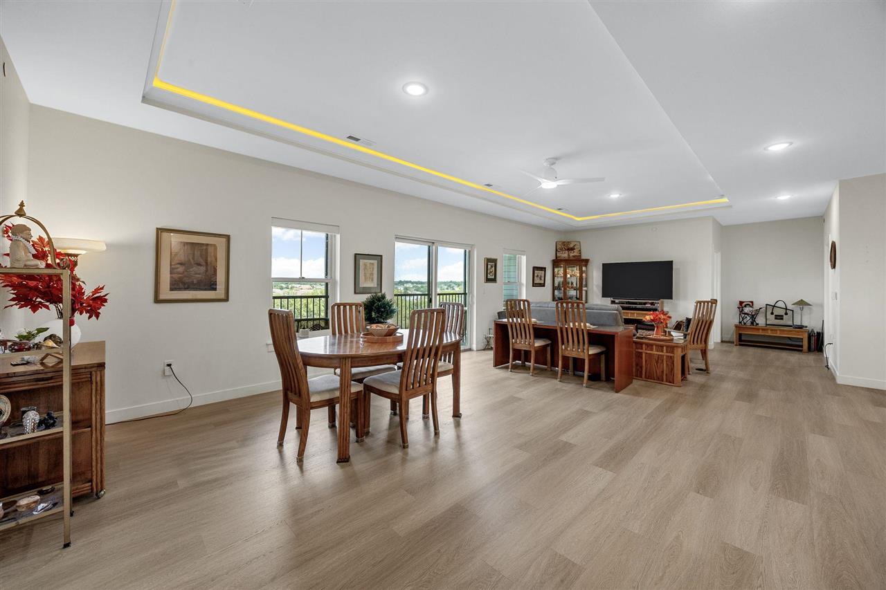 1920 Country Club Drive Unit: 306