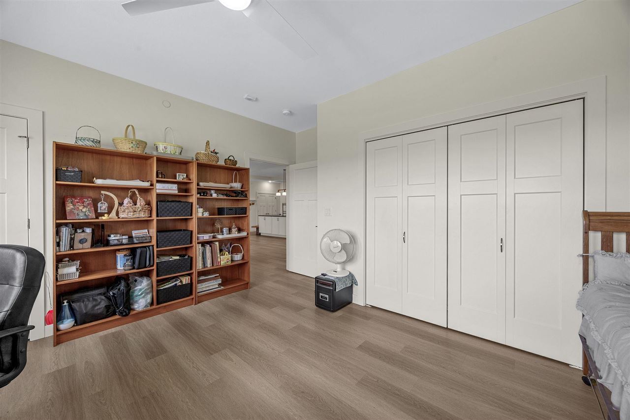 1920 Country Club Drive Unit: 306