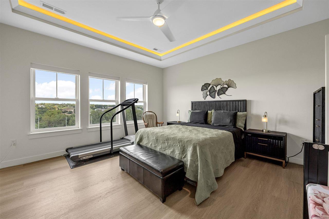 1920 Country Club Drive Unit: 306