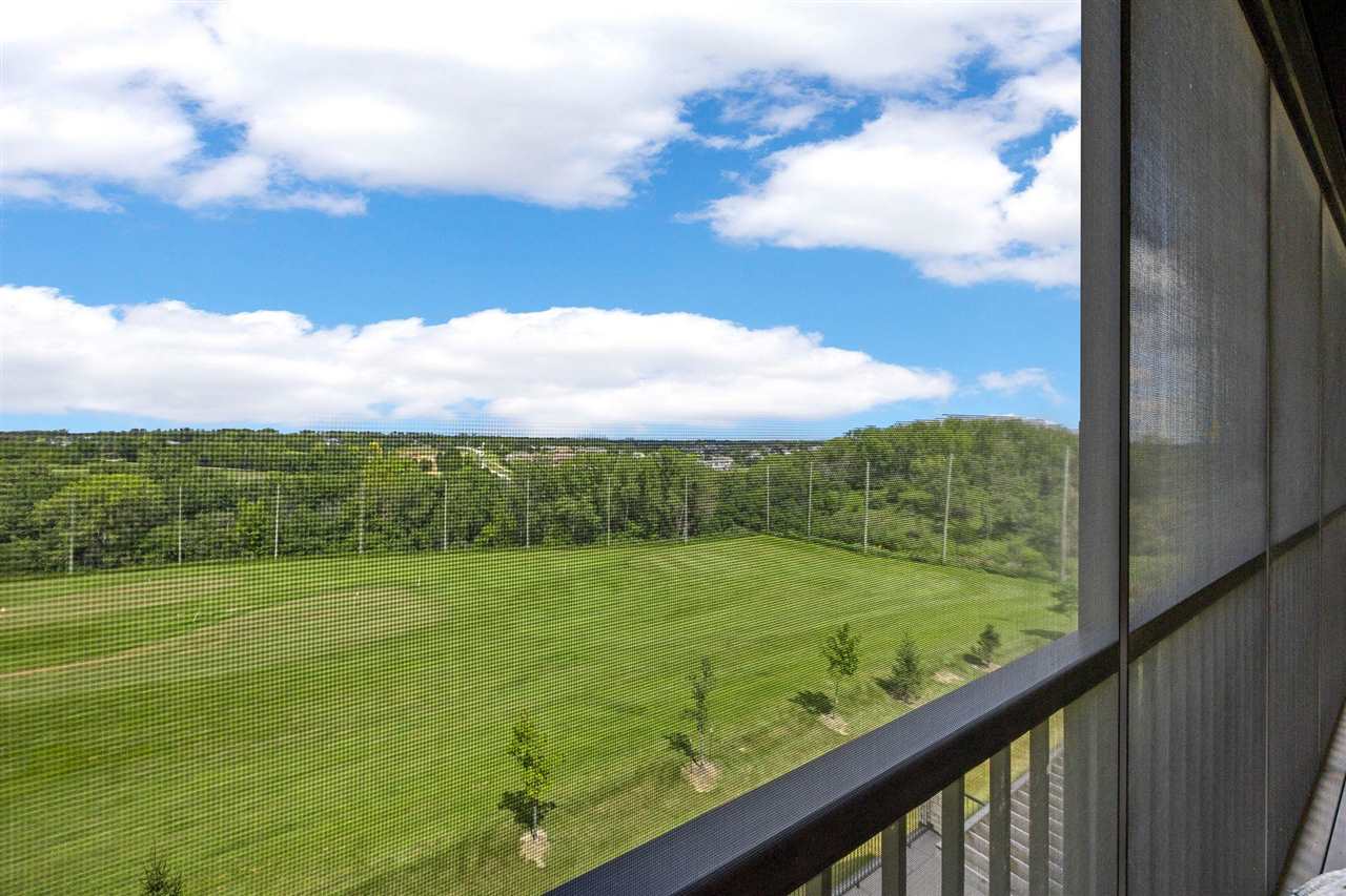 1920 Country Club Drive Unit: 306