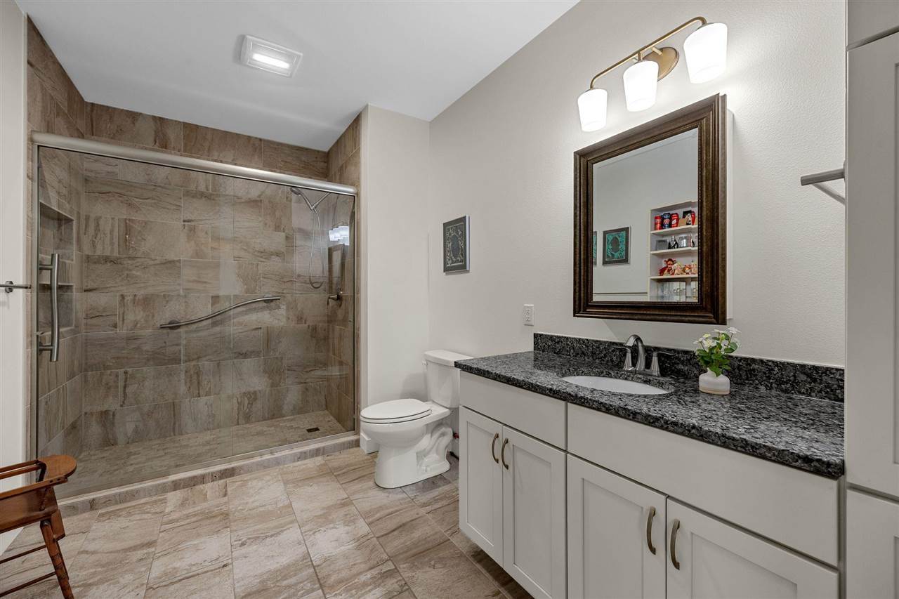 1920 Country Club Drive Unit: 306