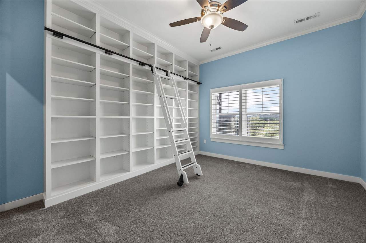 1920 Country Club Drive Unit: 108