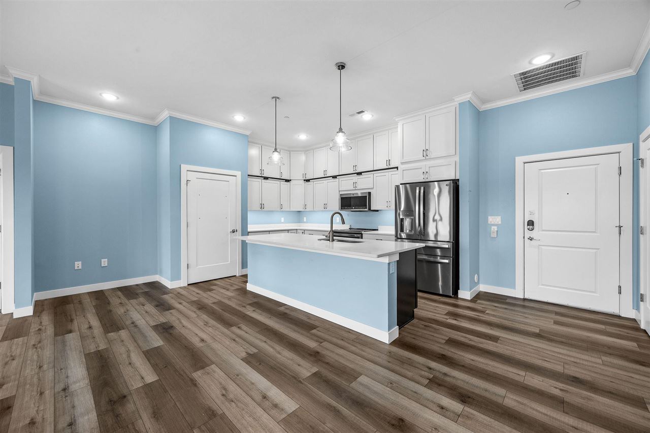1920 Country Club Drive Unit: 108