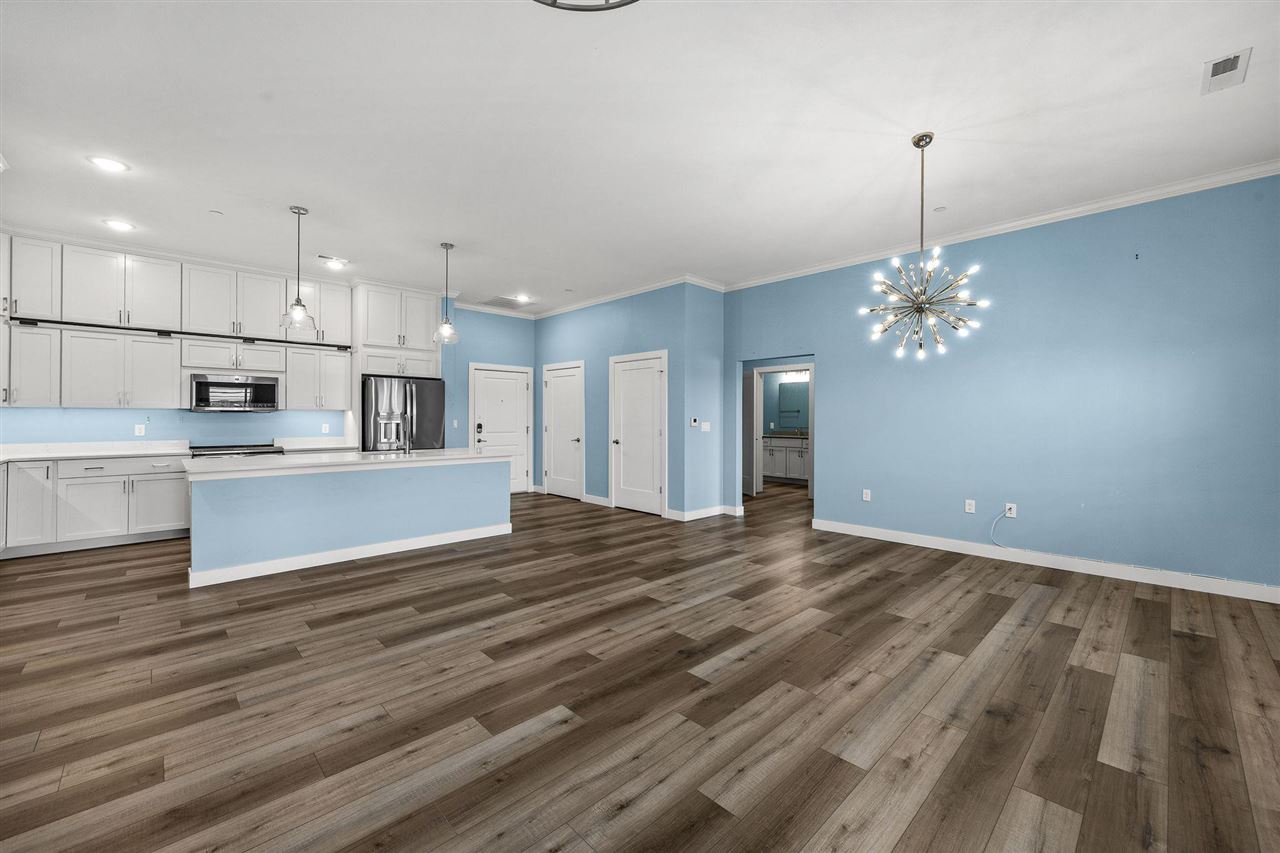 1920 Country Club Drive Unit: 108