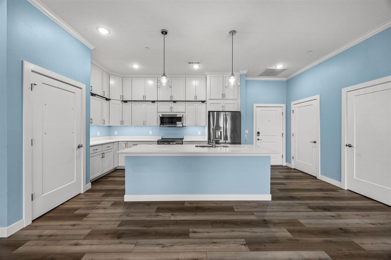 1920 Country Club Drive Unit: 108
