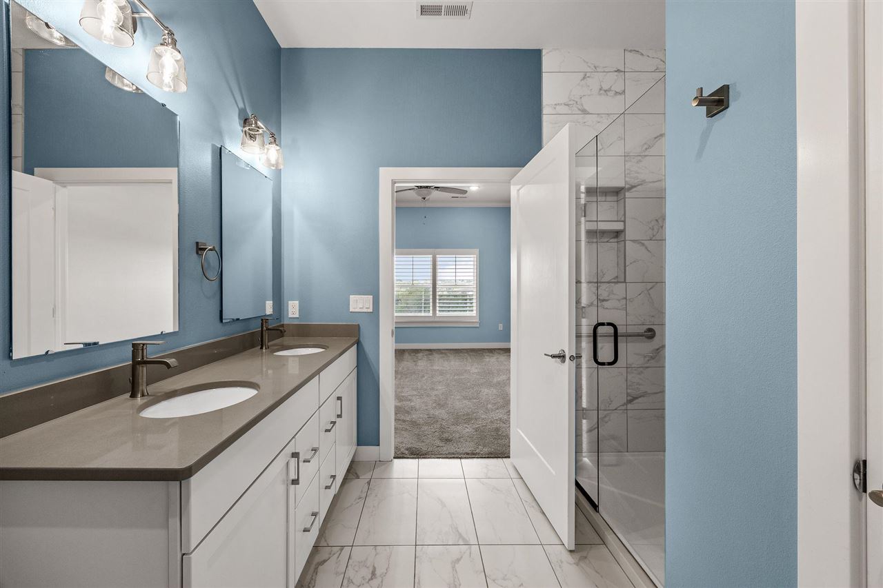 1920 Country Club Drive Unit: 108