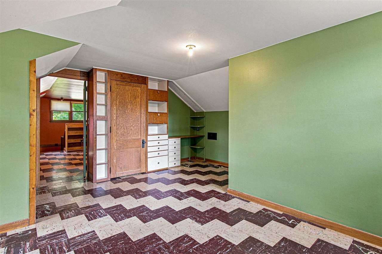 710 Kimball Ave