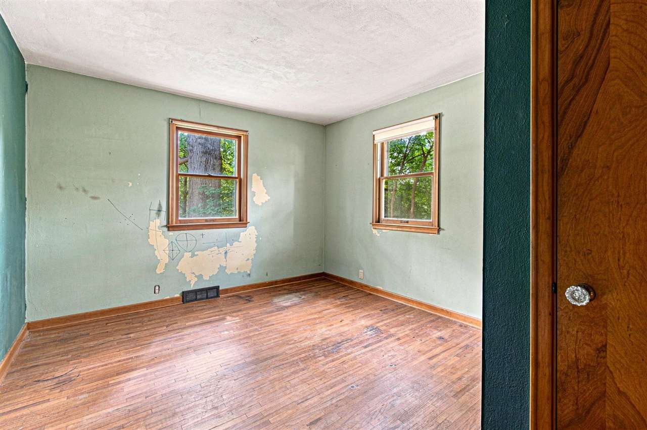 710 Kimball Ave