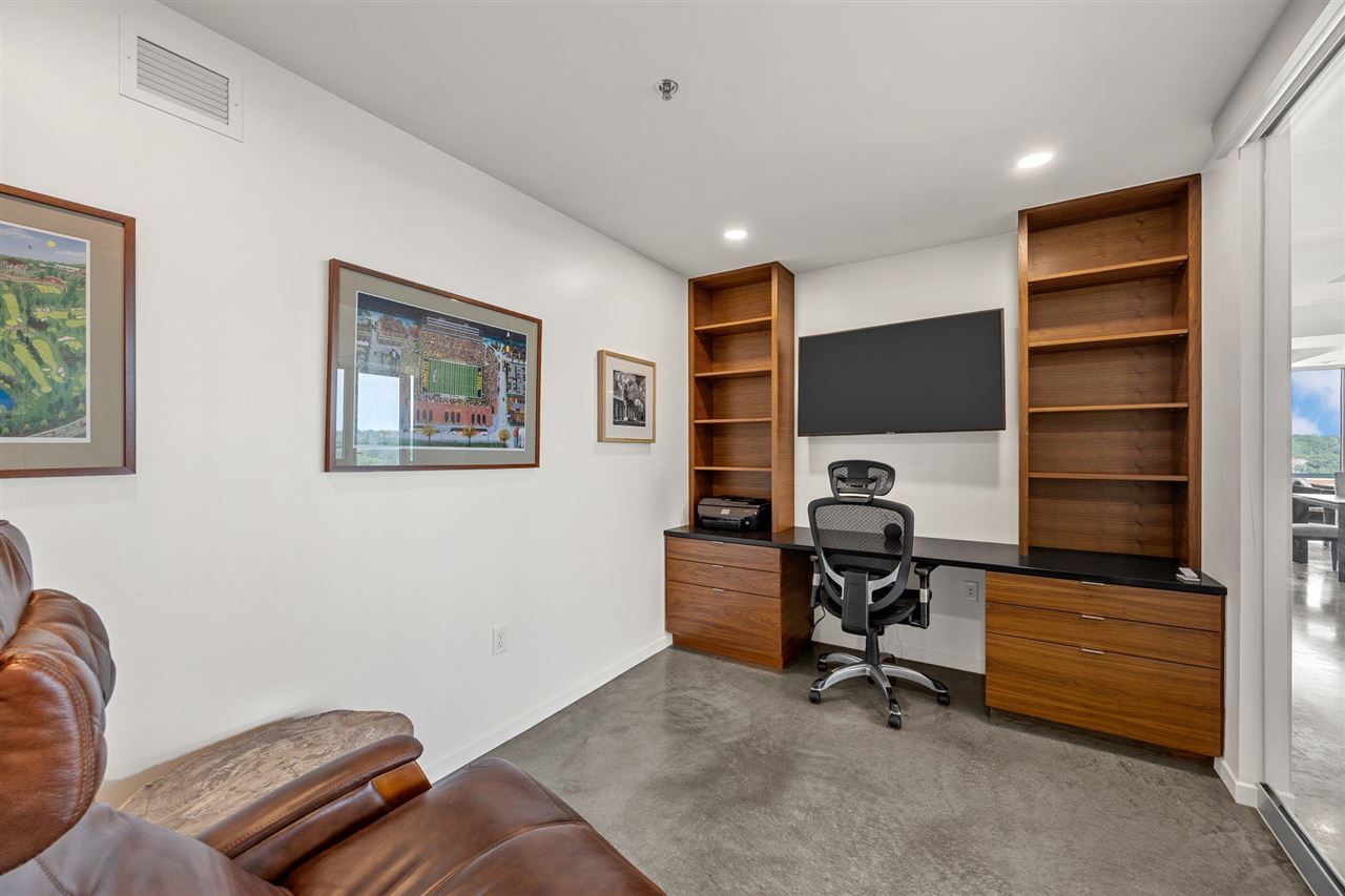 404 E College St Unit: No. 1101 + 1102