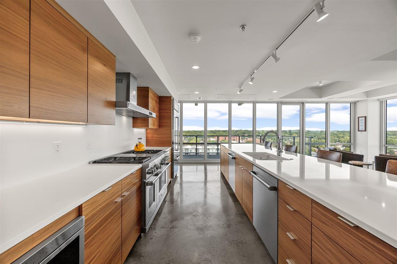 404 E College St Unit: No. 1101 + 1102