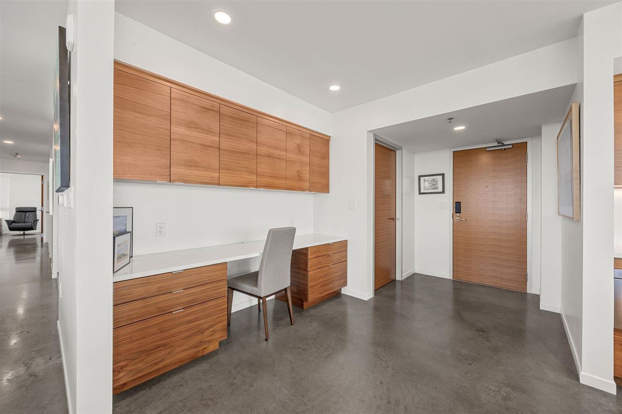 404 E College St Unit: No. 1101 + 1102
